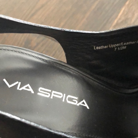 Shoes - Picture 4 of 5